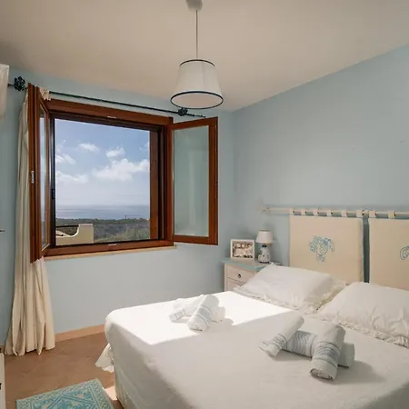 Mirto House Tatil Evi Riva dei Pini